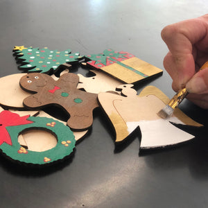 Ready to Paint Christmas Ornament Set