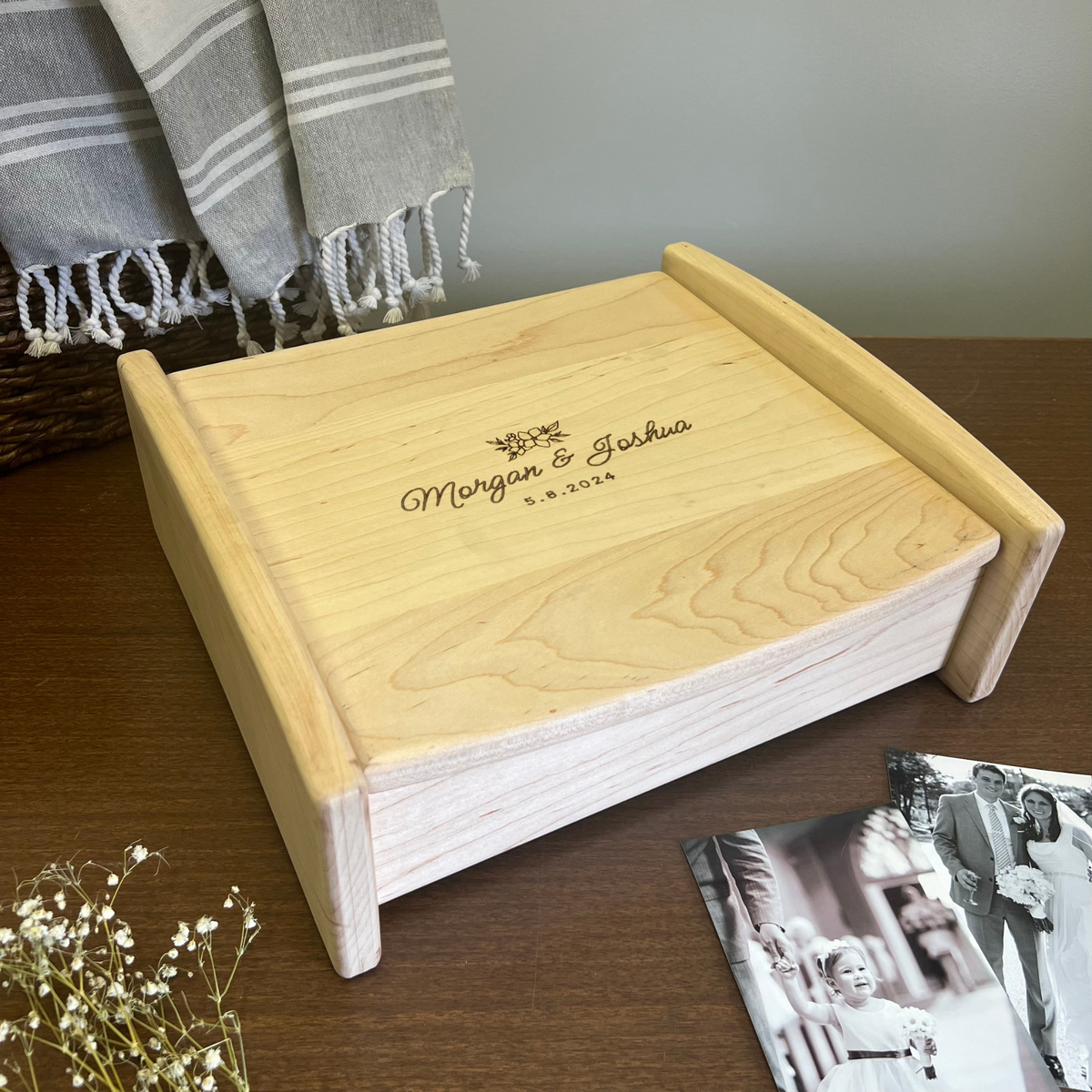 Personalized Wedding Keepsake Box - Wedding Gift Bridal Shower Gift