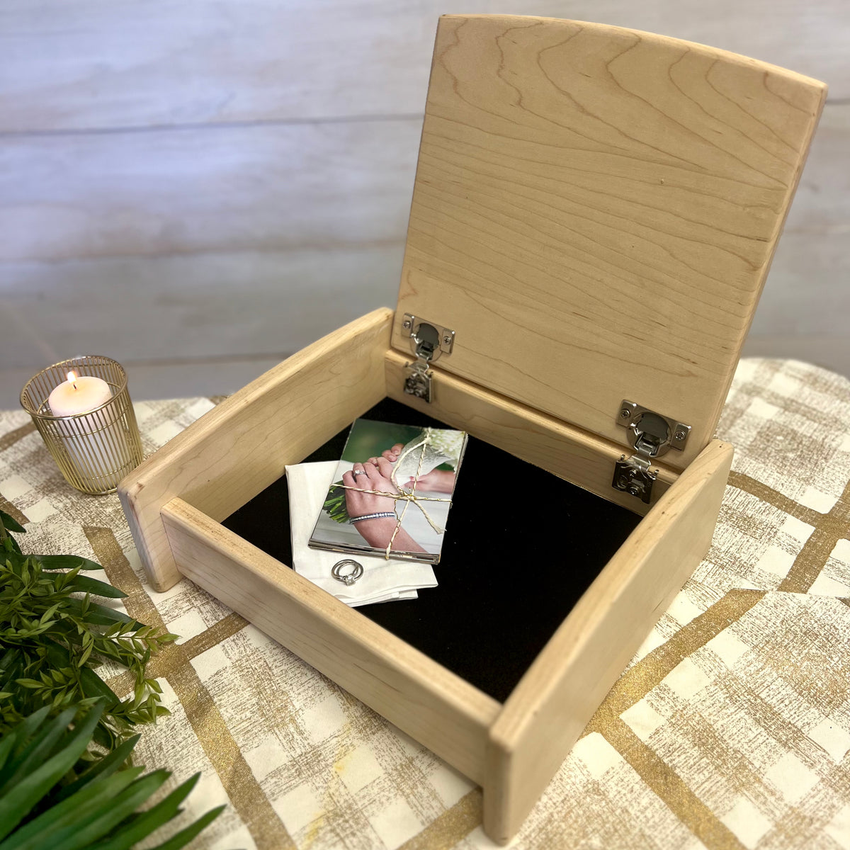 Personalized Wedding Keepsake Box - Wedding Gift Bridal Shower Gift