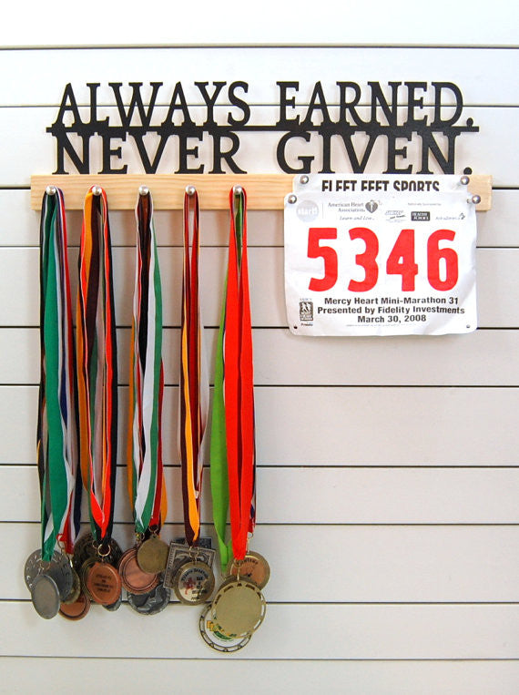 Running Race Bib & Medal Holder - Pinecone Home