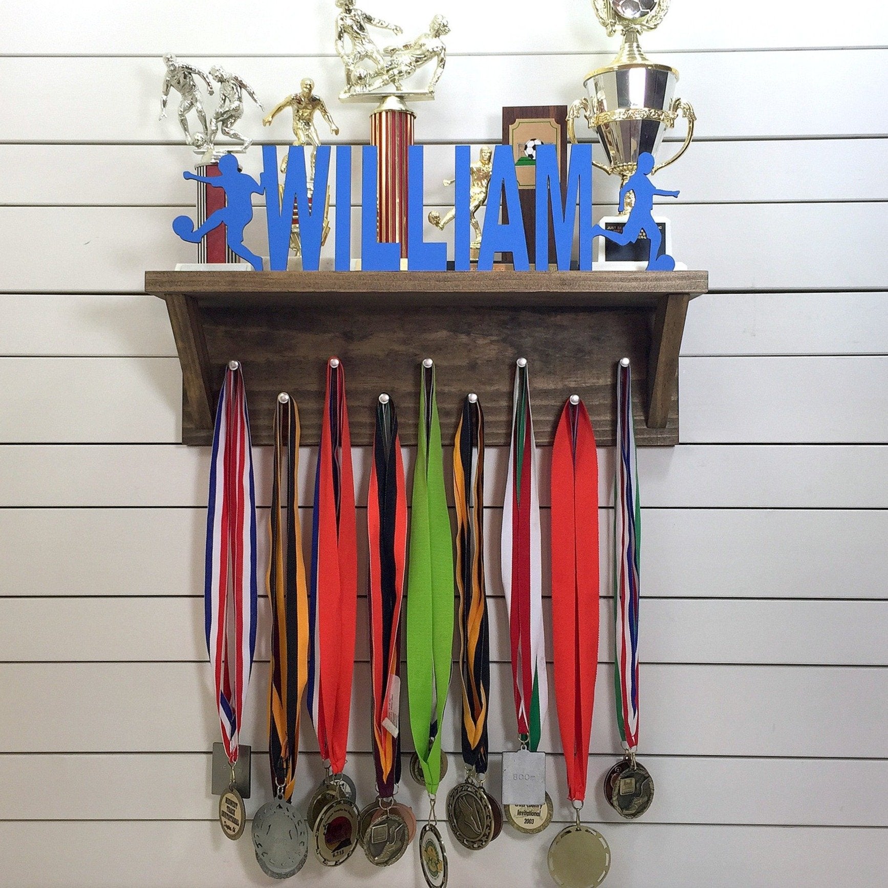 THE TROPHY CASE COLLECTION HAS NOW BEEN MADE SUPER EASY! GET FREE